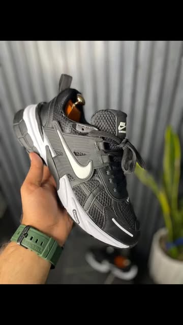 کفش نایک وی تو کی سایز ۴۴